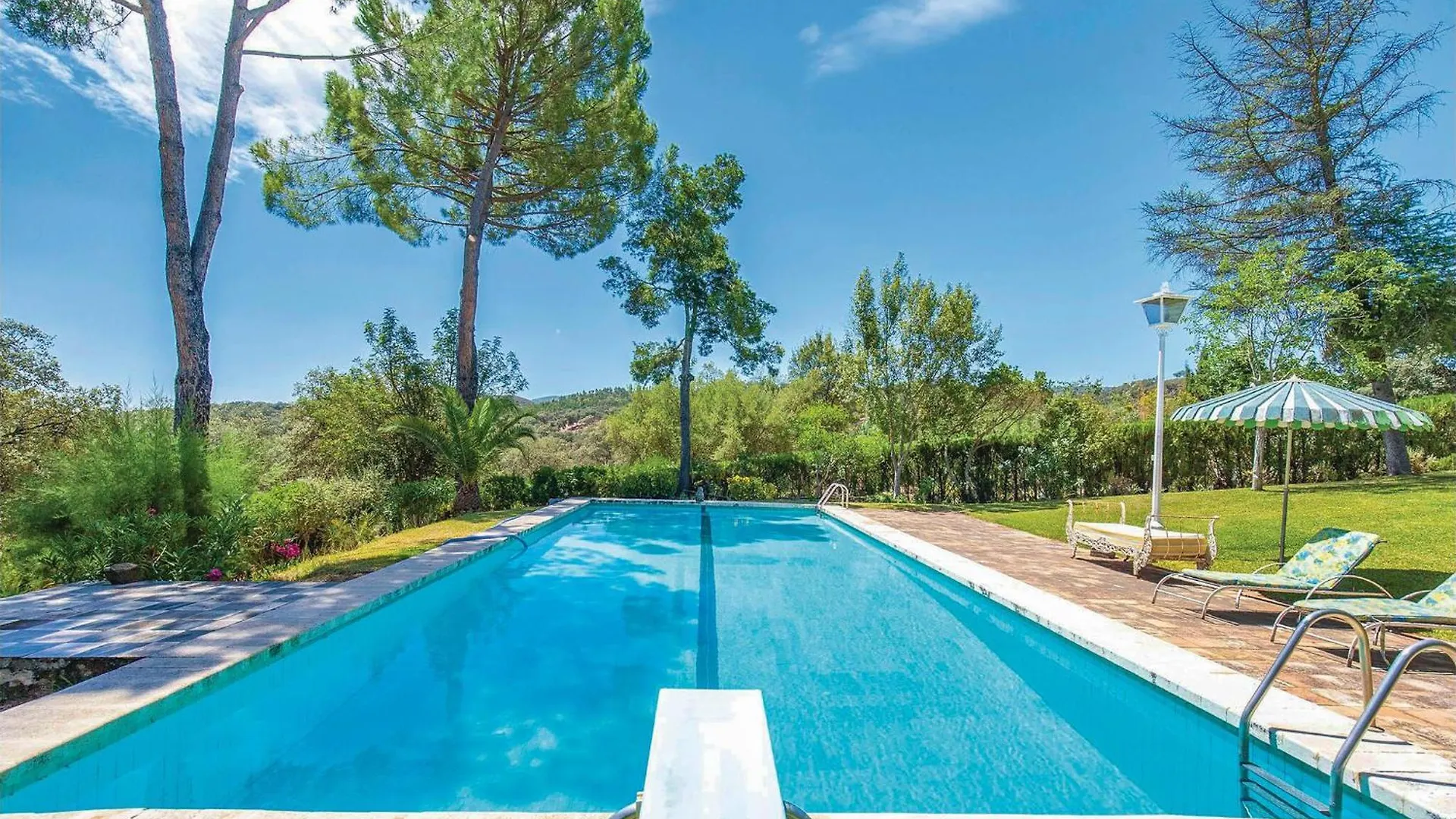 3 Bedroom Nice Home In Higuera De La Sierra 度假居 伊格拉德拉谢拉